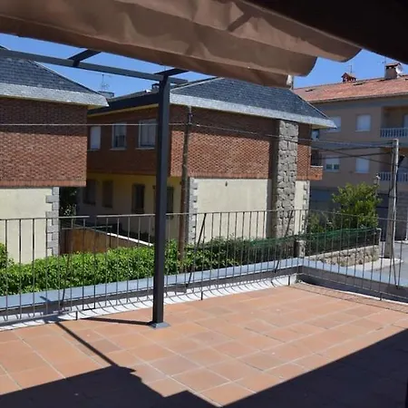 Apartamento Julia Ii * Navalperal de Pinares